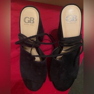 Gianni Bini women tie up chunky heels